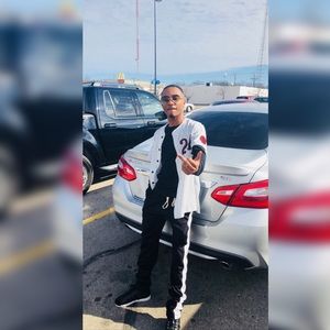 Meet your Posher, Pershing